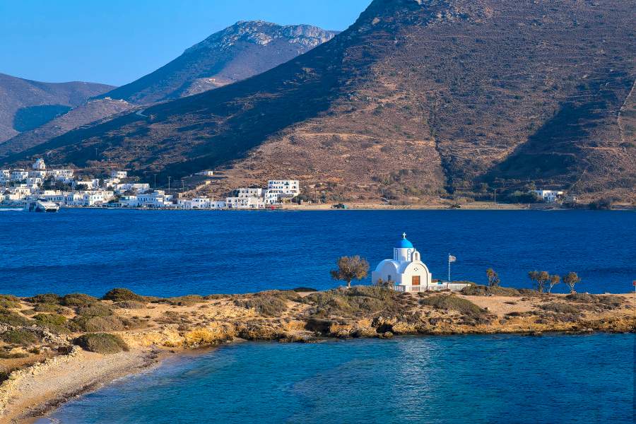 Spiaggia Maltezi e chiesa di Agios Panteleimon